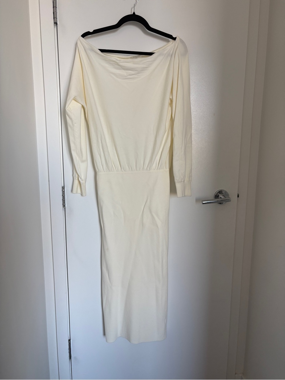 Babaton Cream Off-Shoulder Long Sleeve Maxi Dress
